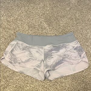 Women's Lululemon Gray and White Shorts